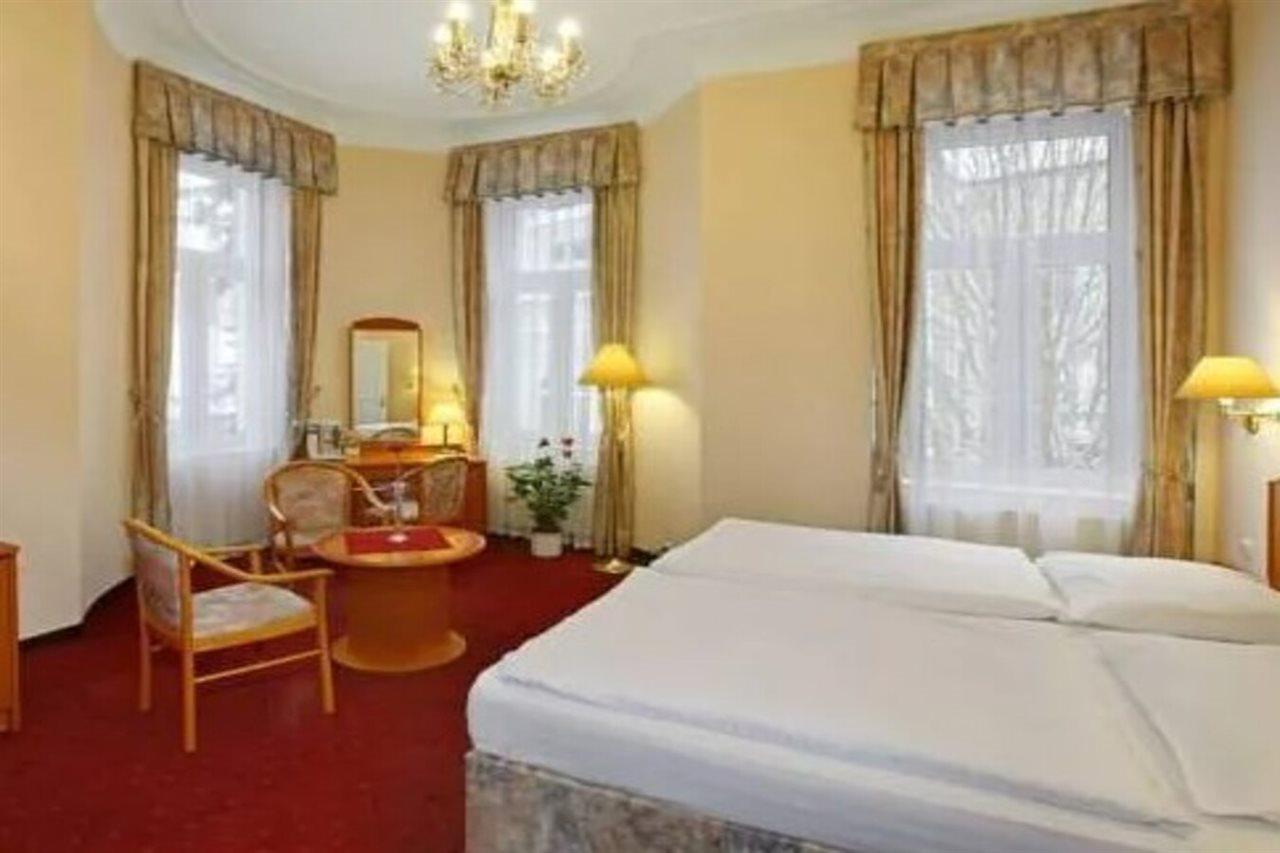 Hotel Ensana Hvezda - Imperial - Neapol Mariánské Lázně Exterior foto