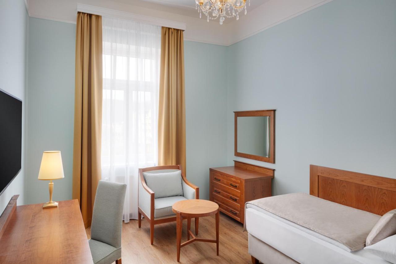 Hotel Ensana Hvezda - Imperial - Neapol Mariánské Lázně Exterior foto